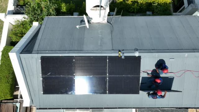 Solar Panel Maintenance Tips for Seattle Homeowners