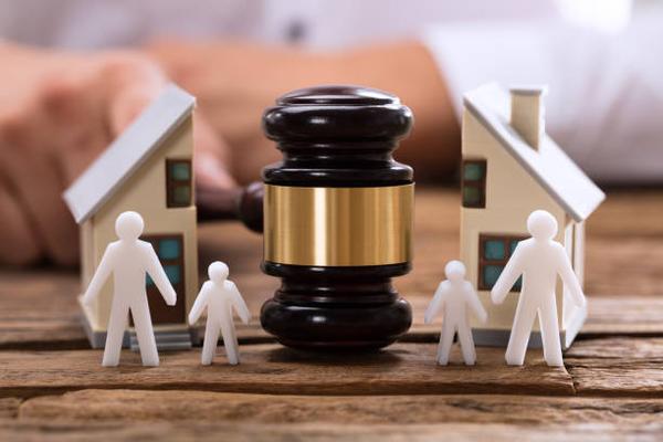 How to Choose the Right Family Lawyer for Your Divorce Case